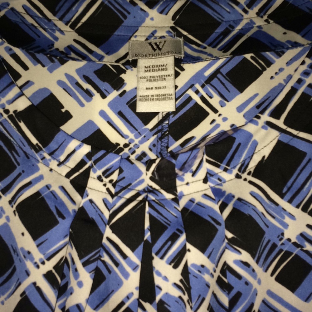 blouse - Picture 3 of 8